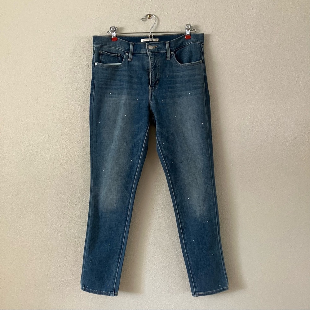 Levi's 311 Shaping Skinny w/Metal Studs Size 31